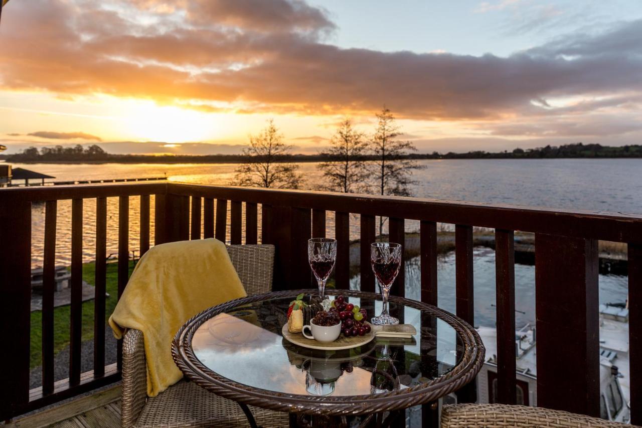 Wineport Lodge Glassan Exterior foto